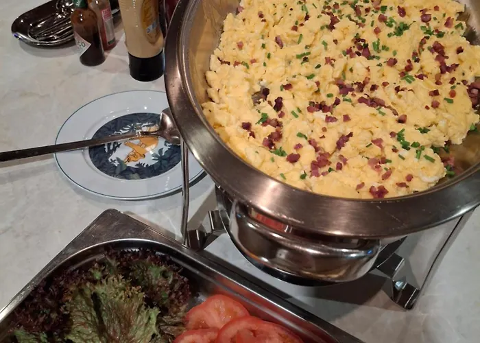 招待所 Razil Xo *