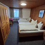 Razil Xo Πανσιόν Ladis